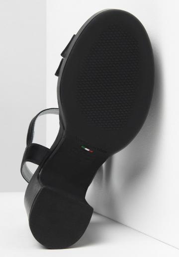 Босоножки на платформе