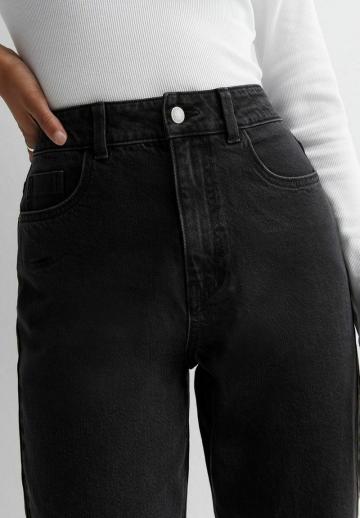 Короткие джинсы