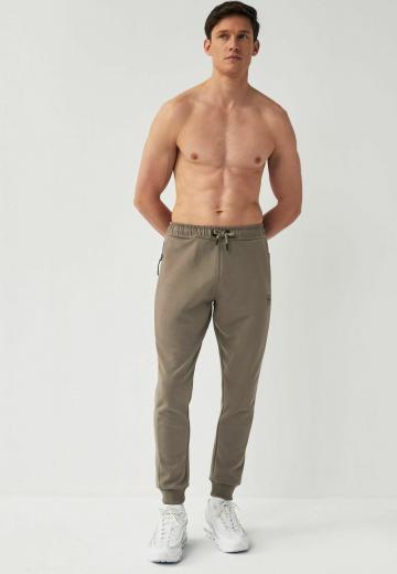 Спортивные штаны