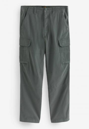 Брюки с накладными карманами