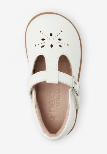 Детская обувь