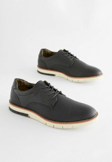 Ботинки на шнуровке