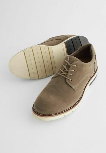 Ботинки на шнуровке