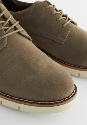 Ботинки на шнуровке