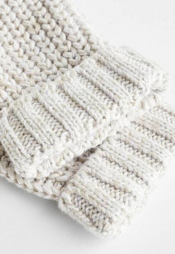 Вязаная кофта