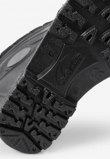 Резиновые сапоги