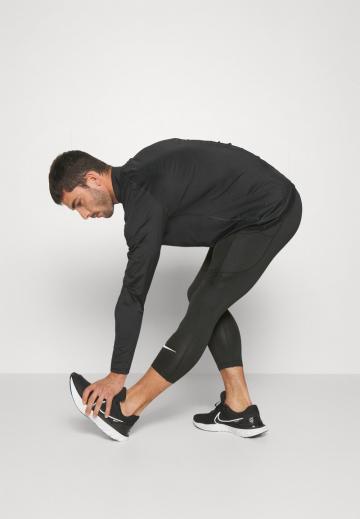 Спортивные бриджи