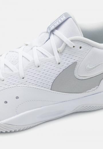 Кроссовки для зала