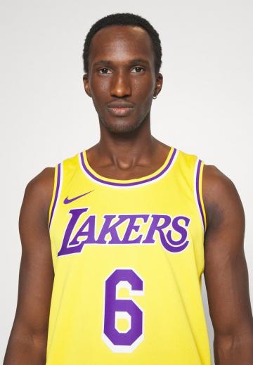 Спортивная форма