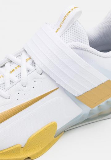 Тренировочные кроссовки