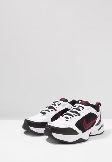 Тренировочные кроссовки