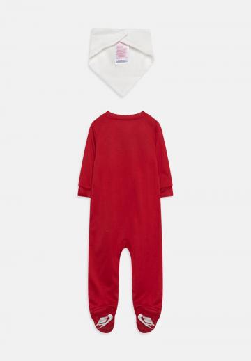 Набор одежды