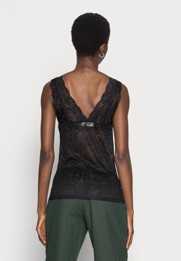 Кружевная блузка