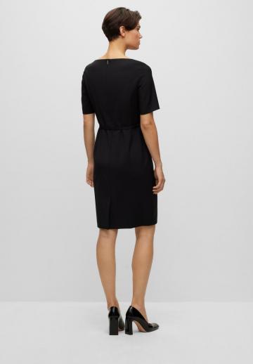 Платье футляр