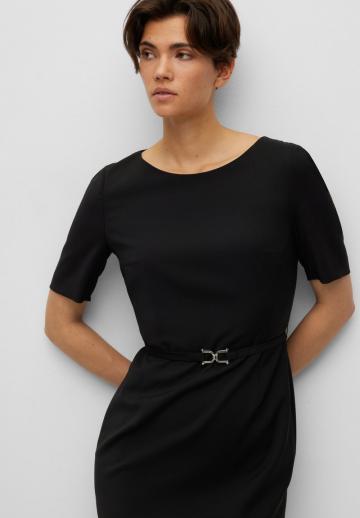 Платье футляр