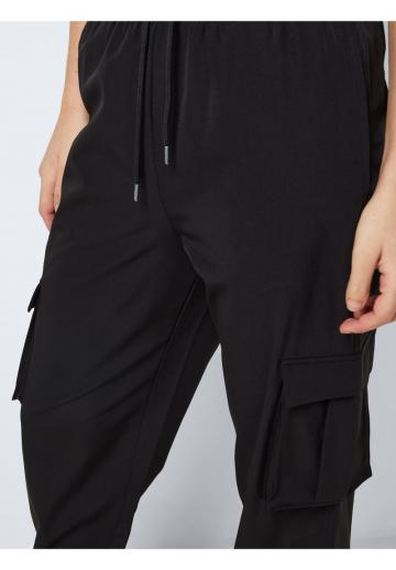 Брюки с накладными карманами