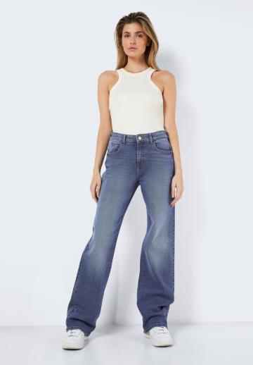 Свободные джинсы