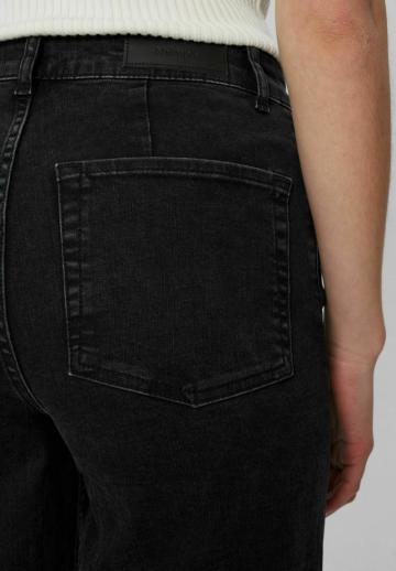 Клешеные джинсы