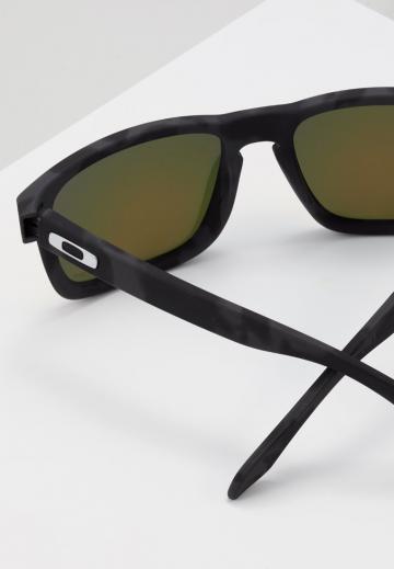 Солнечные очки