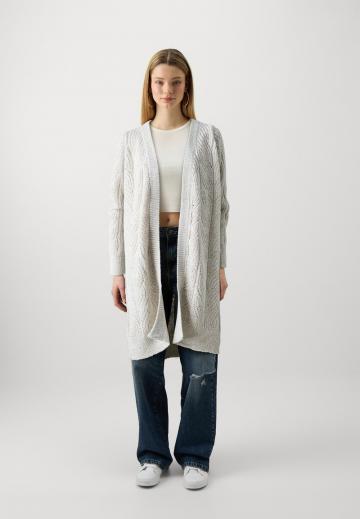 Жаккардовая вязаная кофта