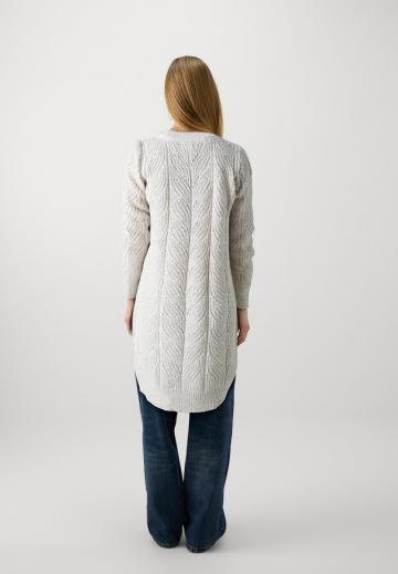 Жаккардовая вязаная кофта