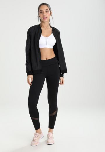 Спортивный бюстгальтер