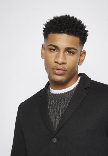 Шерстяное пальто