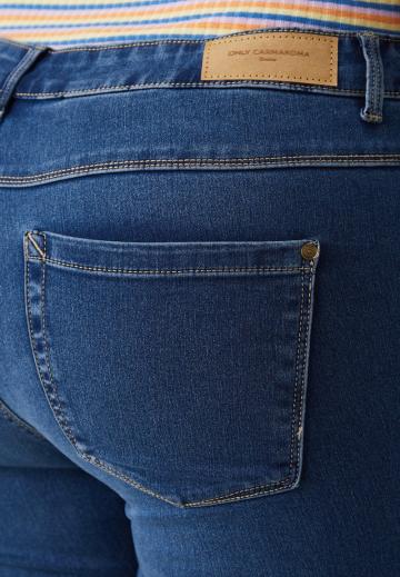 Узкие джинсы