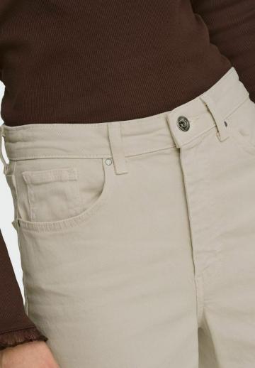 Клешеные джинсы