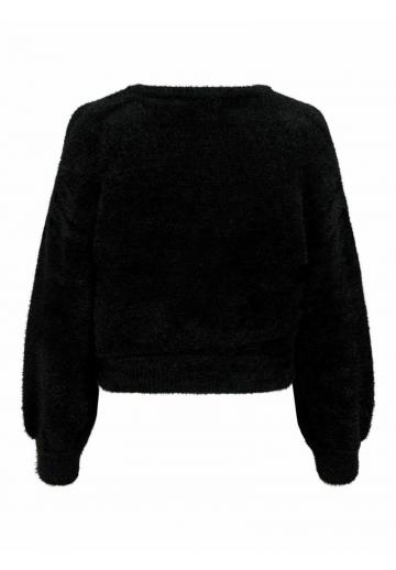 Пуловер в полоску