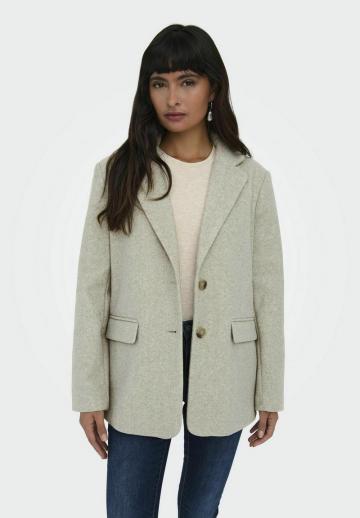 Короткое пальто