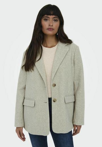 Короткое пальто