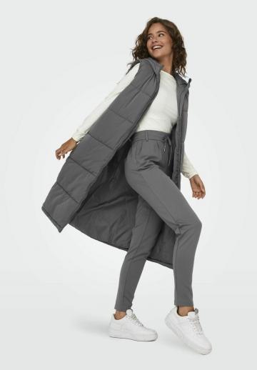 Длинный жилет