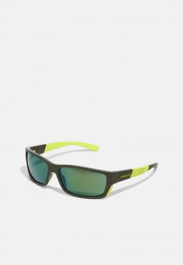 Солнечные очки