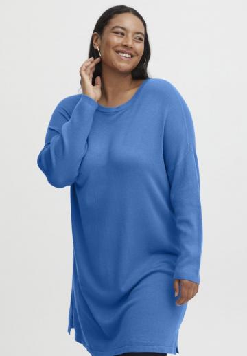 Вязаное платье