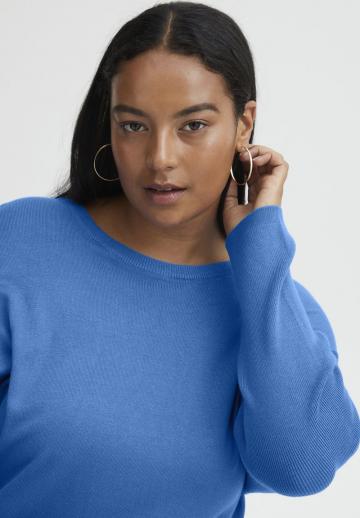 Вязаное платье