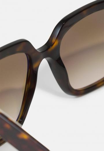 Солнечные очки