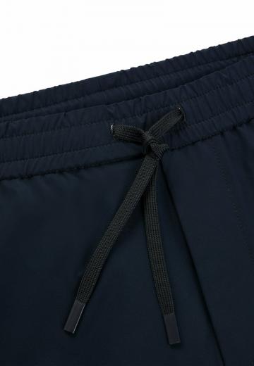 Брюки с накладными карманами