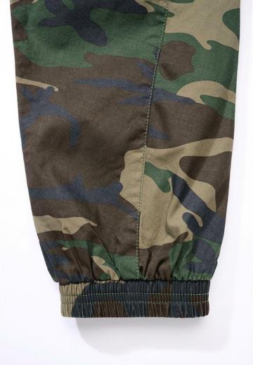 Брюки с накладными карманами