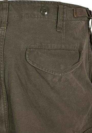 Брюки с накладными карманами