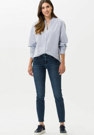 Узкие джинсы