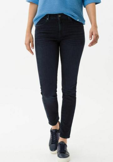 Узкие джинсы
