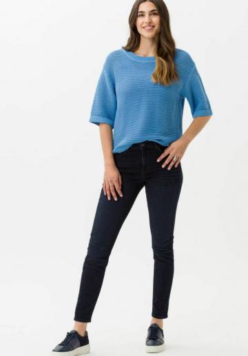 Узкие джинсы