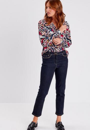 Короткие джинсы