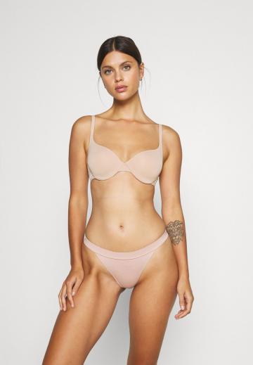 Бюстгальтер на косточках