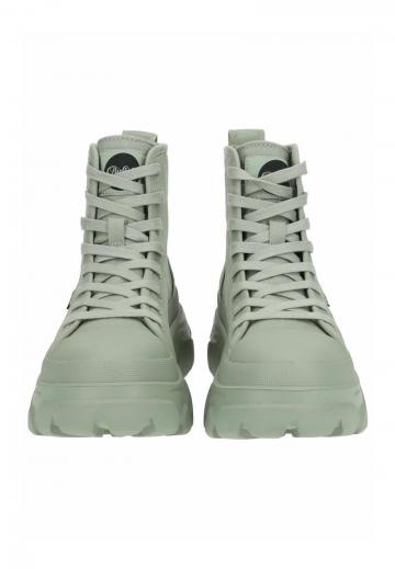 Ботинки на шнуровке