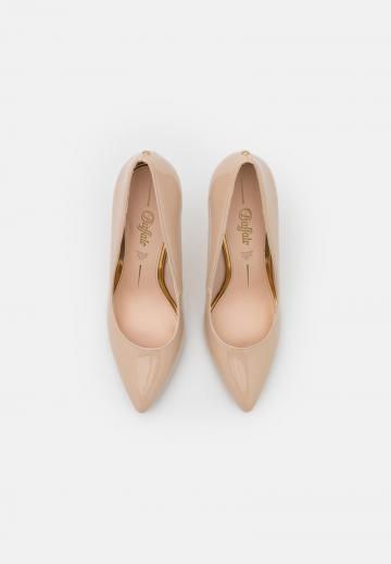 Туфли на высоком каблуке