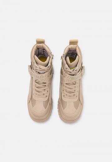 Походные сапоги