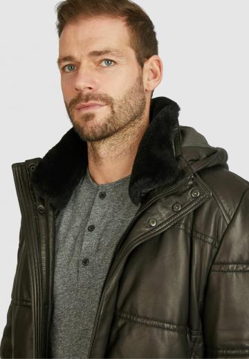 Короткое пальто