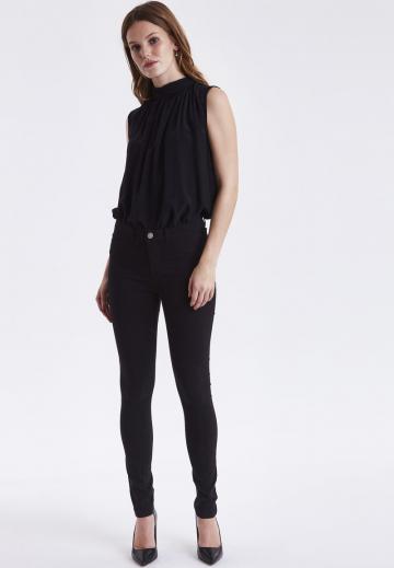 Узкие брюки